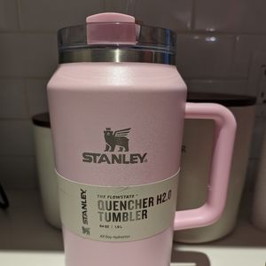 Stanley 64oz Tulle Quencher Tumbler